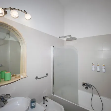 De Vivo Realty - The Colombo Ferienhaus Positano